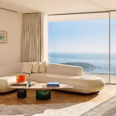 The Maybourne Riviera, Maybourne Hotell