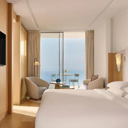 The Maybourne Riviera, Maybourne רוקברון-קאפ-מרט