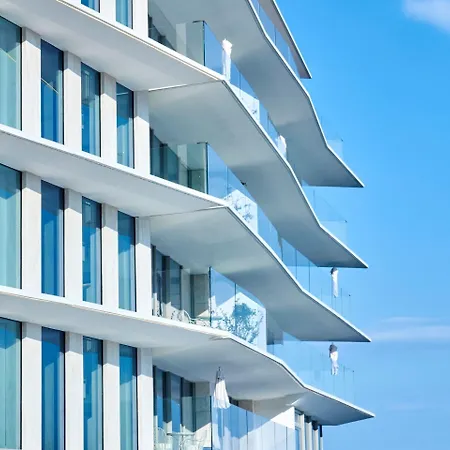 The Maybourne Riviera, Maybourne מלון