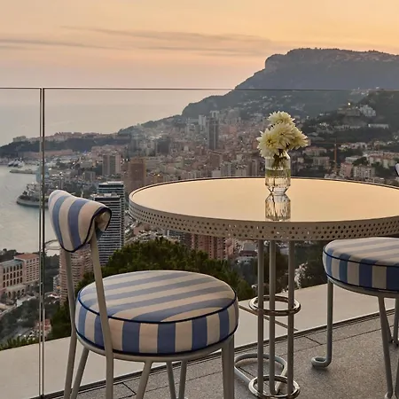 The Maybourne Riviera, Maybourne Otel