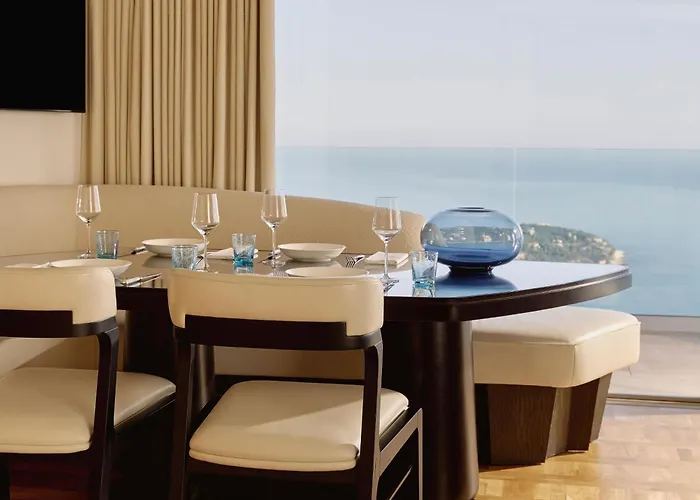 Szálloda The Maybourne Riviera, Maybourne 5*