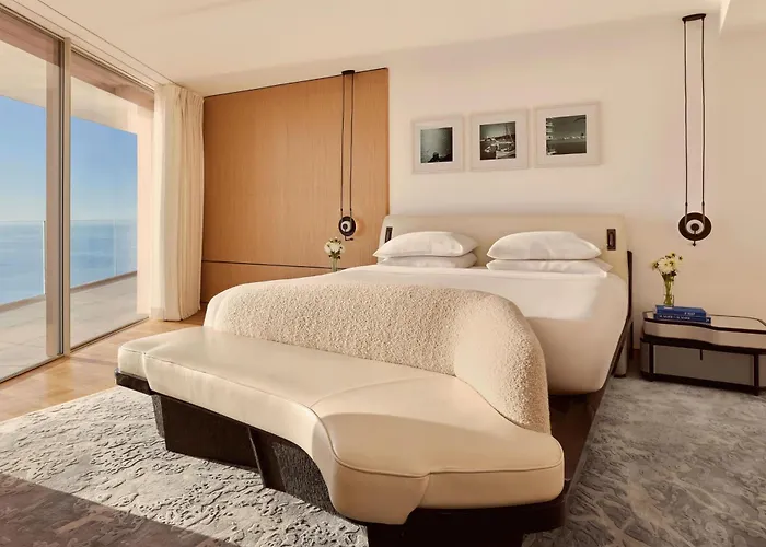 The Maybourne Riviera, Maybourne Szálloda 5*