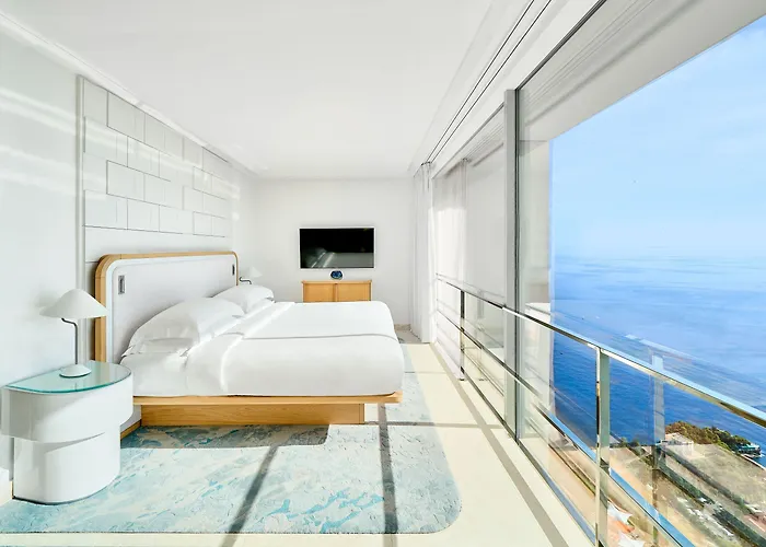 The Maybourne Riviera, Maybourne Szálloda Roquebrune-Cap-Martin