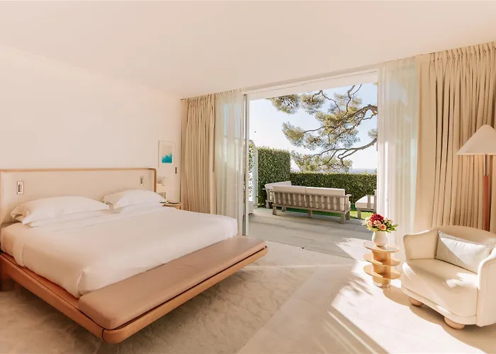 Szálloda The Maybourne Riviera, Maybourne 5*